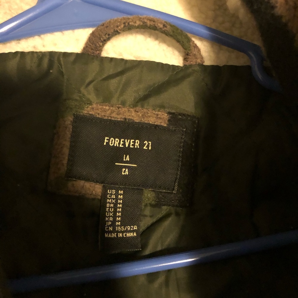 Camo winter jacket - Picture 3 of 4